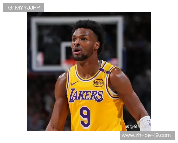 2021年湖人与雄鹿首节激战回顾球队表现与精彩瞬间分析